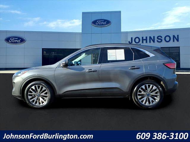 Certified 2022 Ford Escape Titanium w/ Class II Trailer Tow Package AWD/4WD image 4