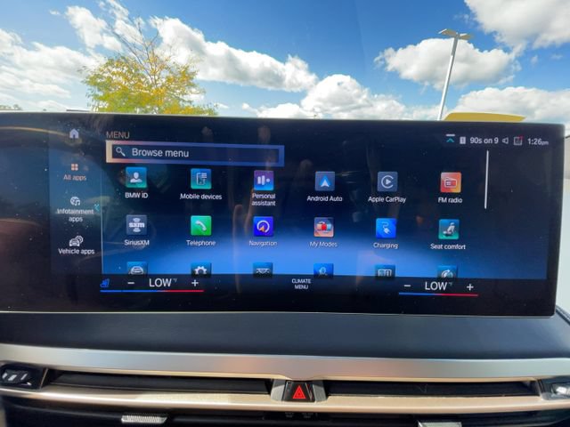 Used 2022 BMW iX xDrive50 w/ Premium Package AWD/4WD image 23