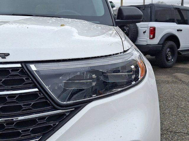 Certified 2023 Ford Explorer XLT w/ Equipment Group 202A AWD/4WD image 28