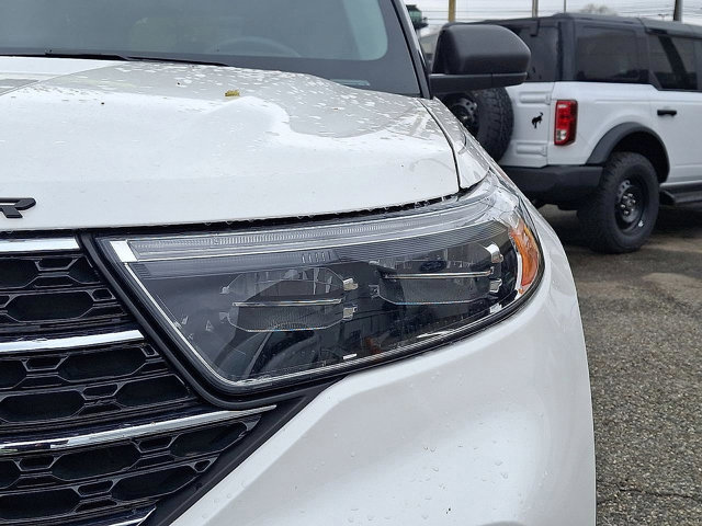 Certified 2023 Ford Explorer XLT w/ Equipment Group 202A AWD/4WD image 28