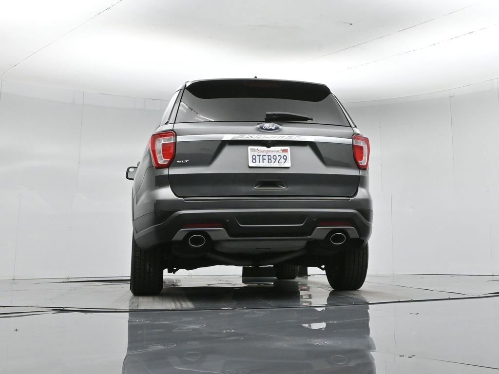 Certified 2018 Ford Explorer XLT image 17