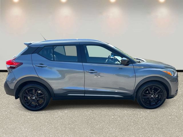 Used 2020 Nissan Kicks SR w/ SR Premium Package FWD image 4