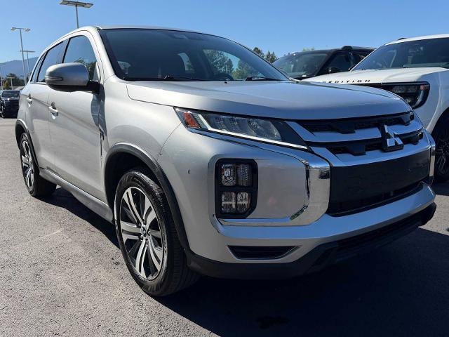 Used 2025 Mitsubishi Outlander Sport SE AWD/4WD image 4