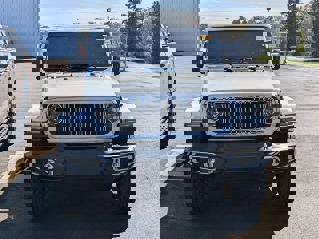 Used 2024 Jeep Wrangler Unlimited Sahara w/ Safety Group image 3