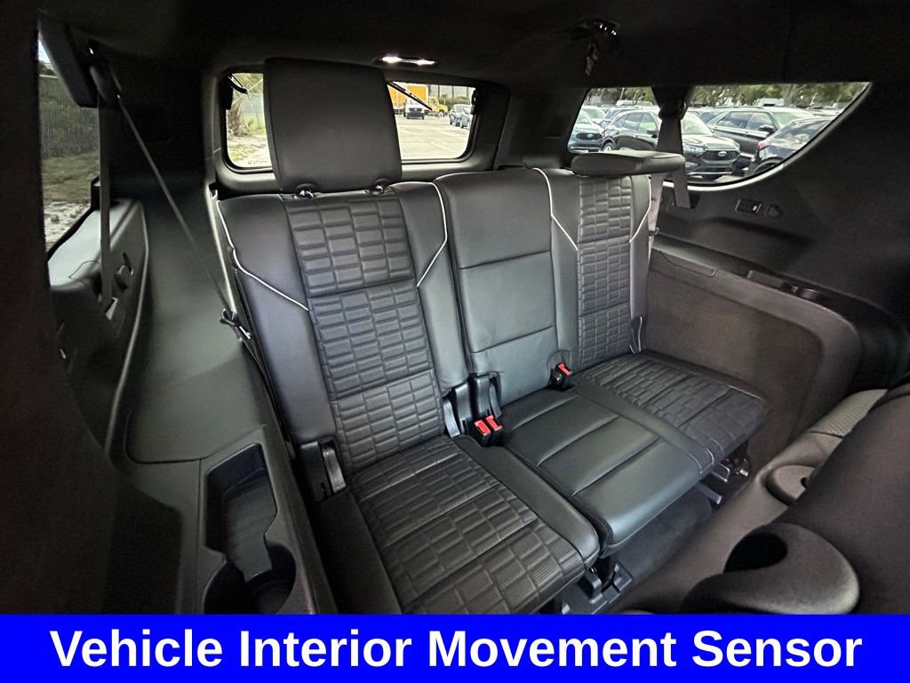 Used 2024 Cadillac Escalade ESV Premium Luxury Platinum image 34