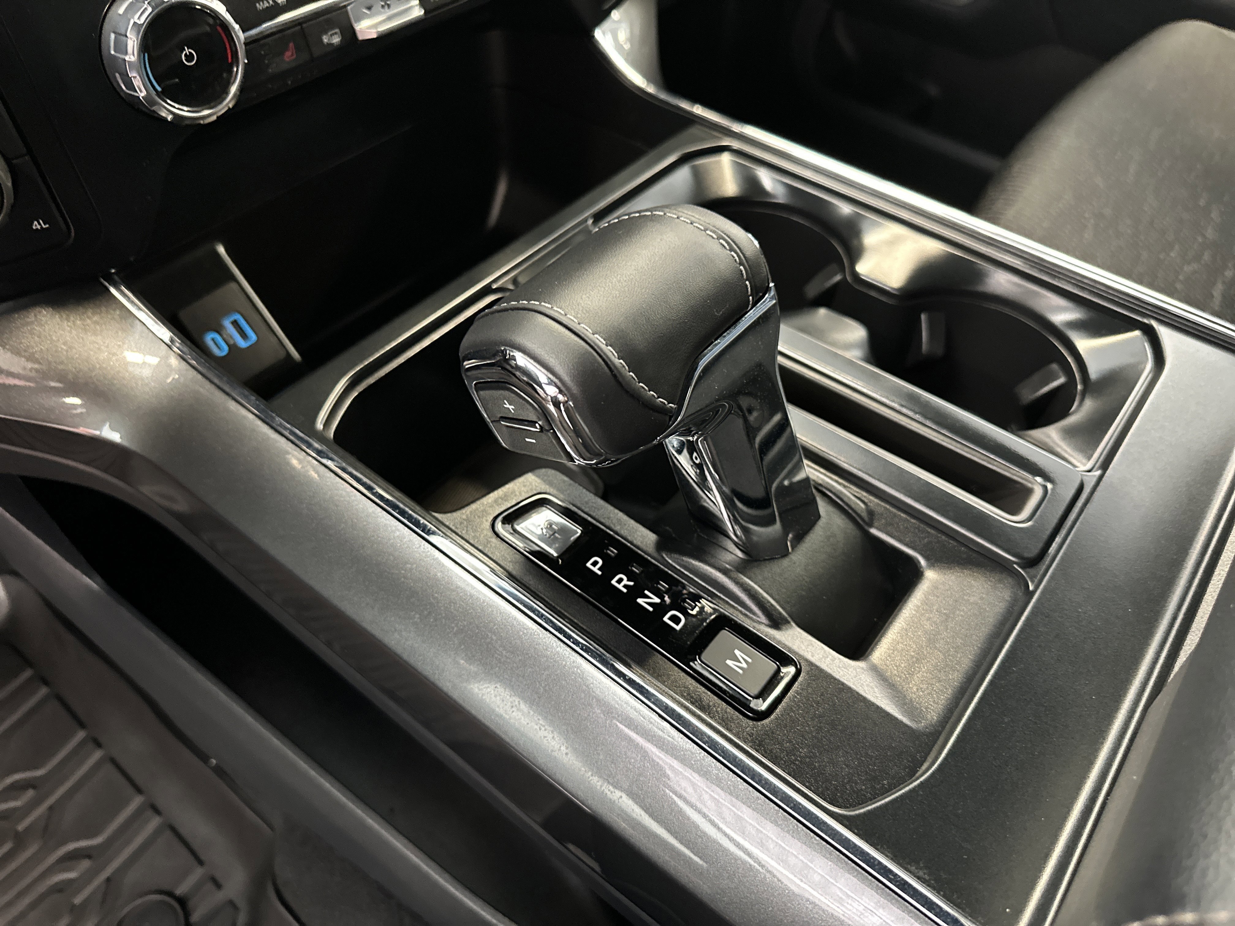 Certified 2023 Ford F150 XLT w/ Equipment Group 302A High image 31