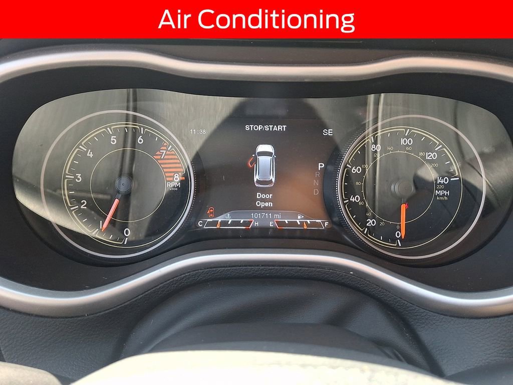Used 2018 Jeep Cherokee Limited AWD/4WD image 20