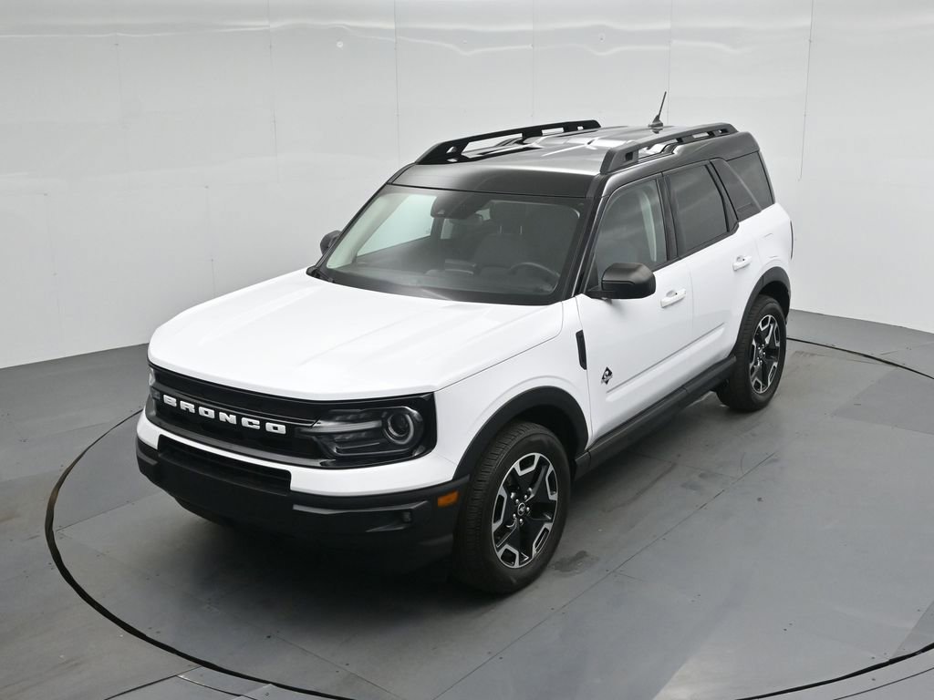Certified 2022 Ford Bronco Sport Outer Banks w/ Tech Package AWD/4WD image 37