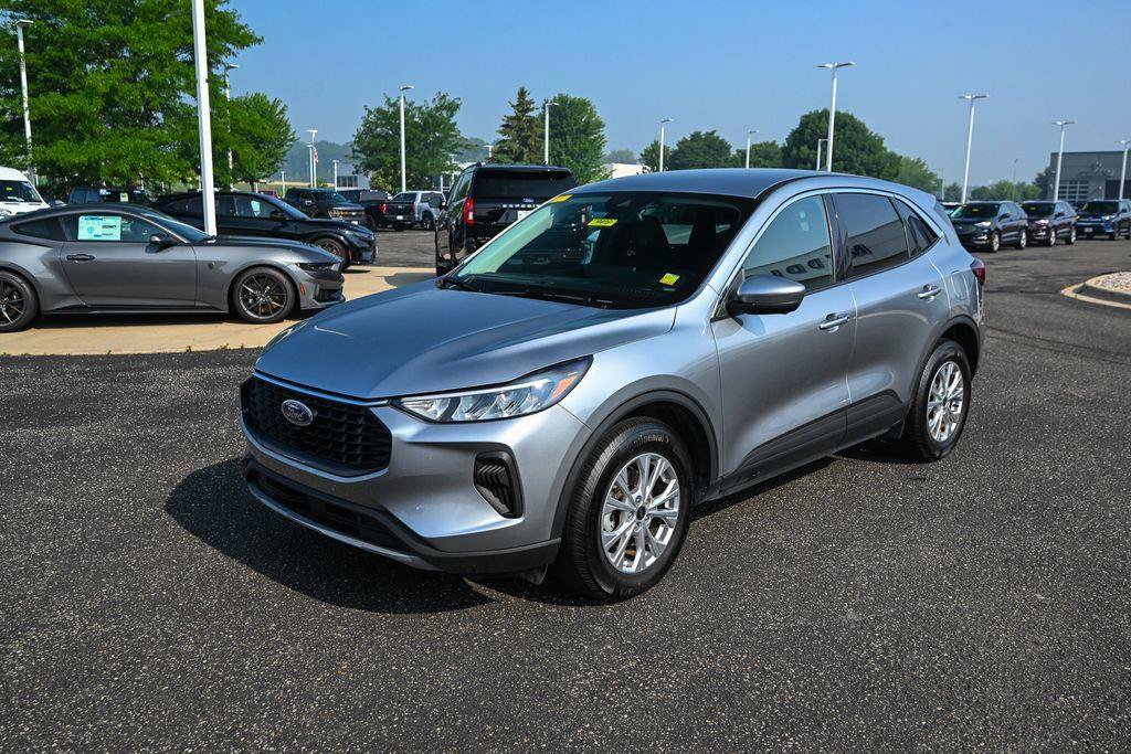 Certified 2023 Ford Escape Active w/ Tech Pack #2 AWD/4WD image 9