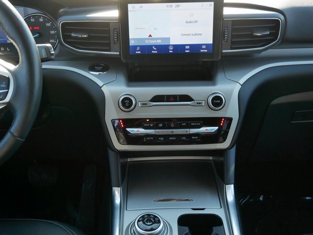 Certified 2022 Ford Explorer XLT w/ Equipment Group 202A image 17