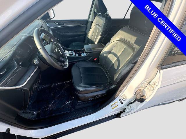 Used 2022 Jeep Grand Cherokee L Limited w/ MOPAR Finishing Package AWD/4WD image 17