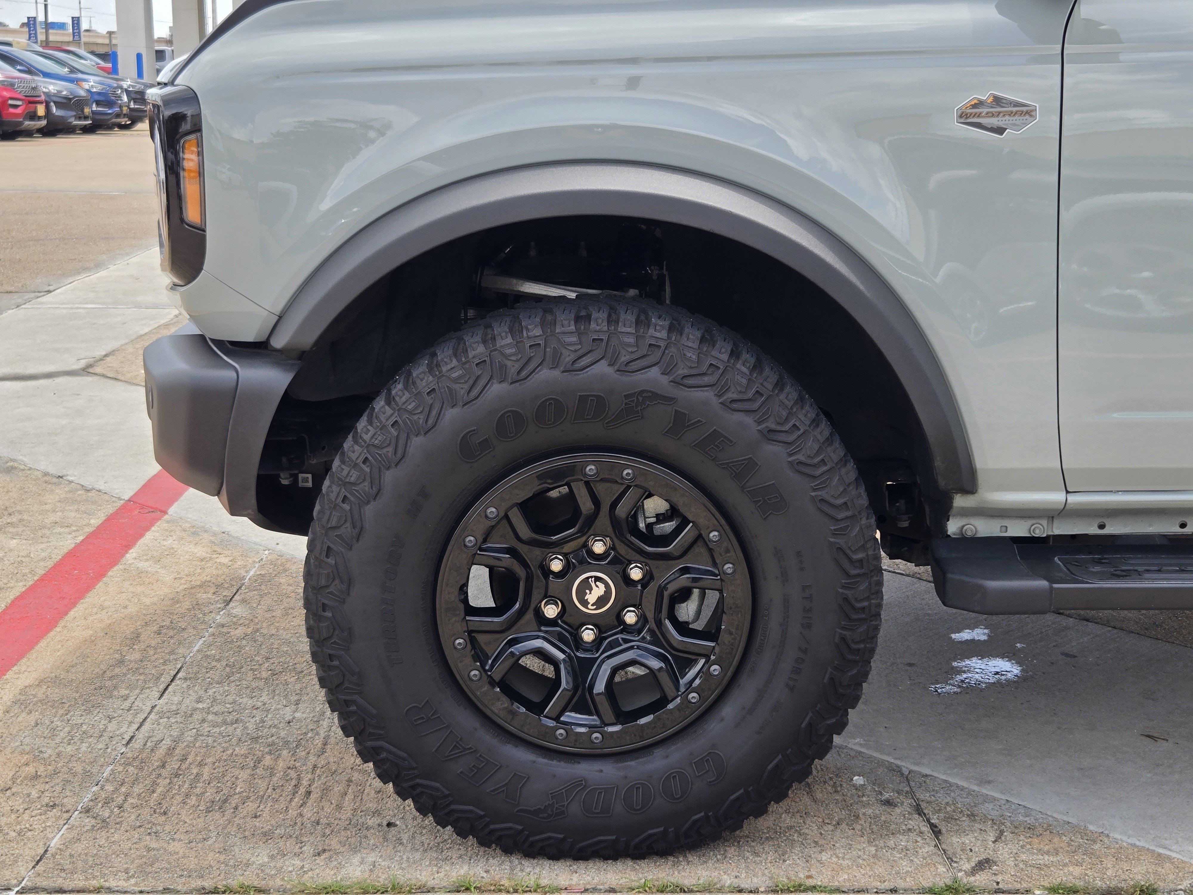 Certified 2023 Ford Bronco Wildtrak AWD/4WD image 5