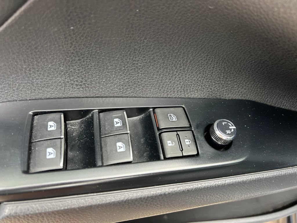 Used 2020 Toyota Camry XSE FWD image 23