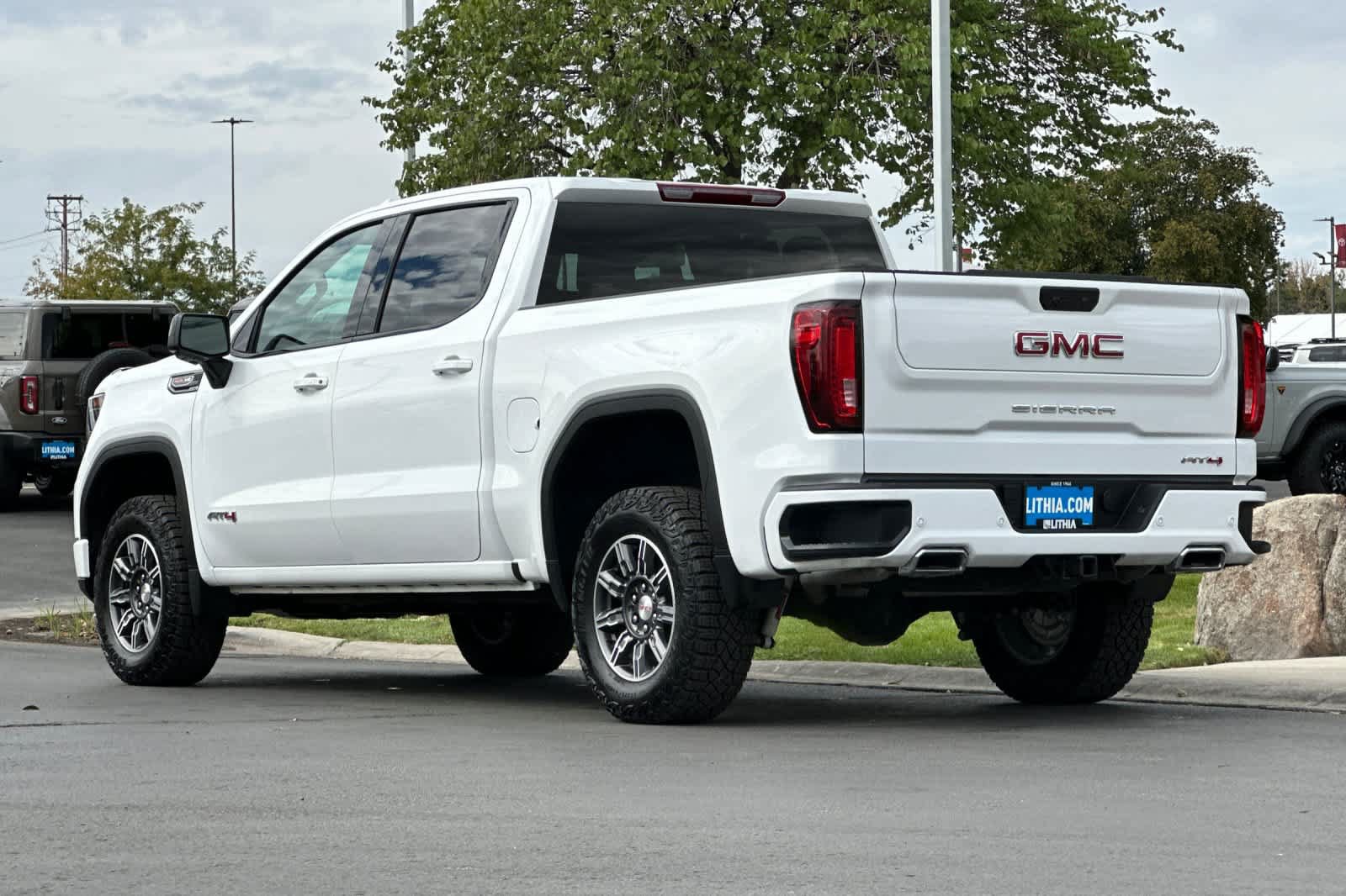 Used 2026 GMC Sierra 1500 AT4 AWD/4WD image 6