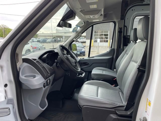 Certified 2019 Ford Transit 250 130 Medium Roof RWD image 8