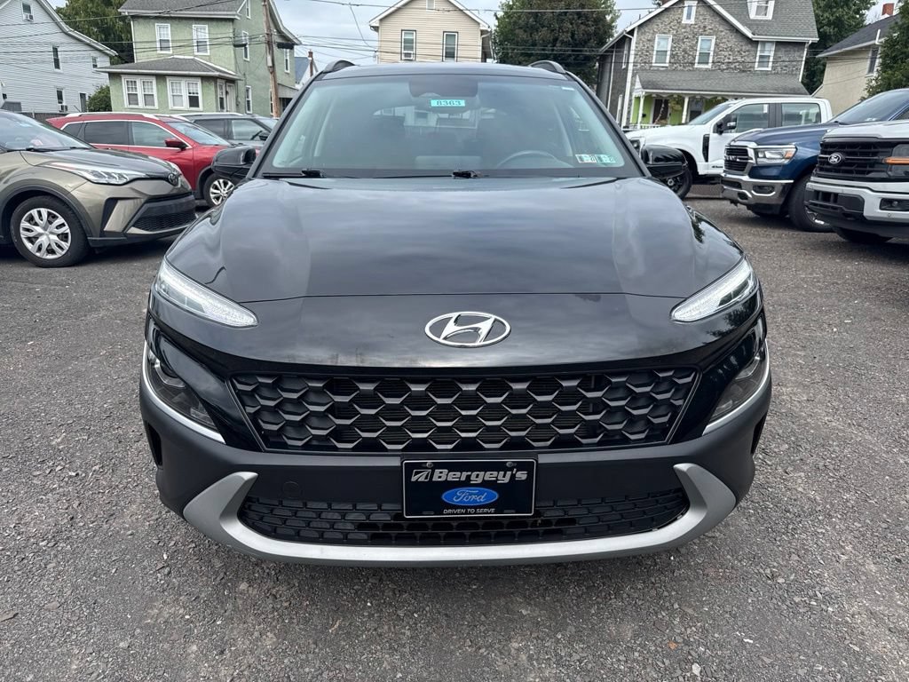 Used 2022 Hyundai Kona SEL w/ Convenience Package AWD/4WD image 2
