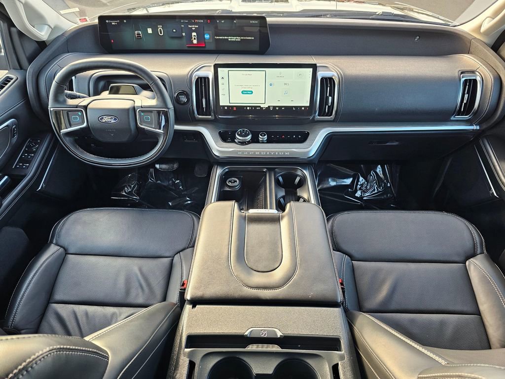 Certified 2025 Ford Expedition Max Platinum image 10