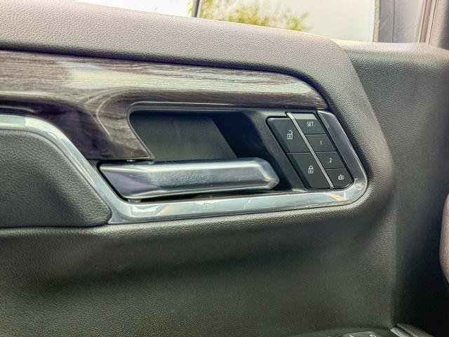 Used 2023 Chevrolet Silverado 1500 LTZ w/ Technology Package AWD/4WD image 27