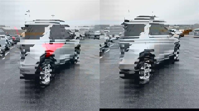 Certified 2023 Ford Explorer XLT image 7