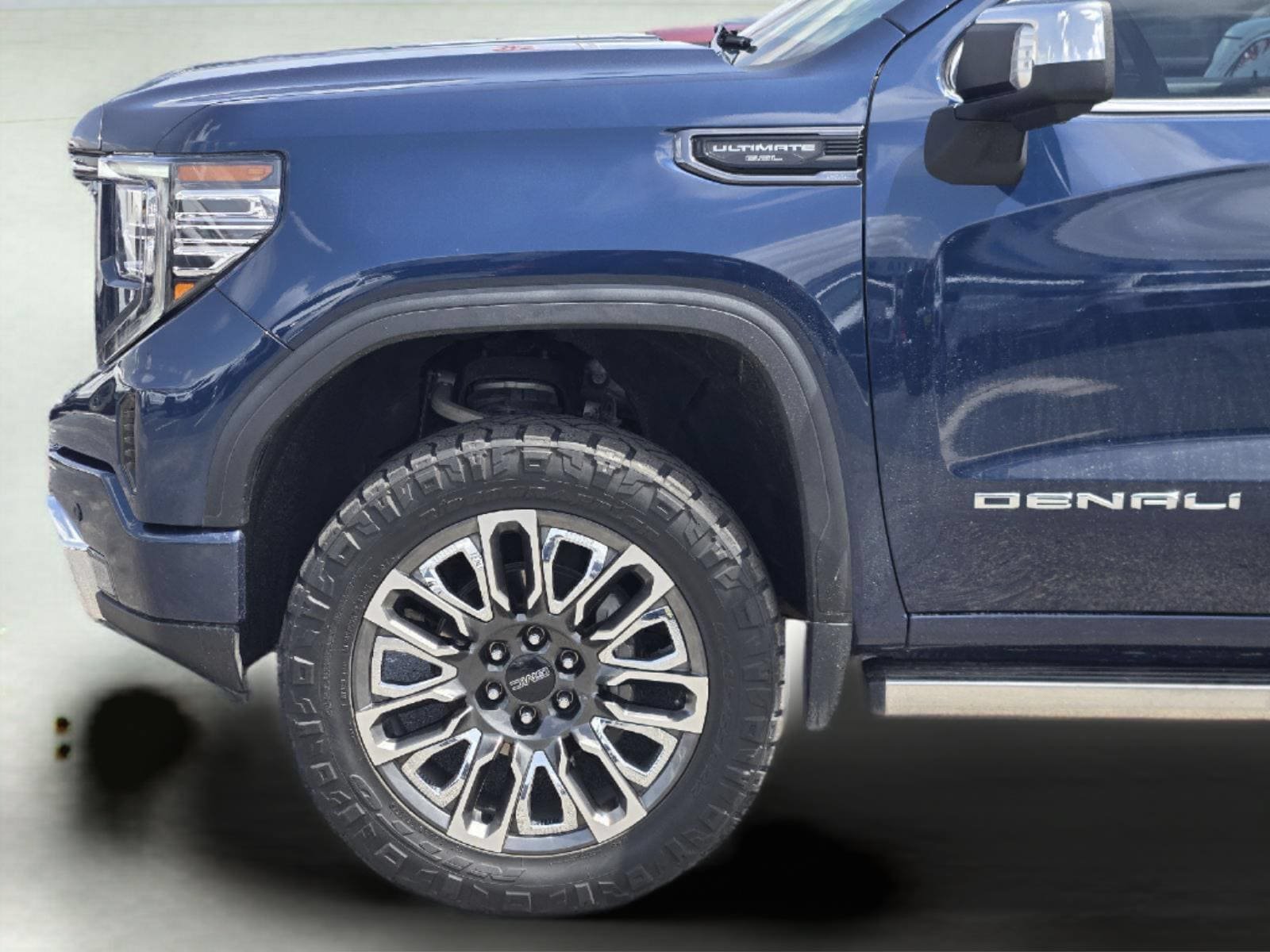Used 2023 GMC Sierra 1500 Denali Ultimate AWD/4WD image 9