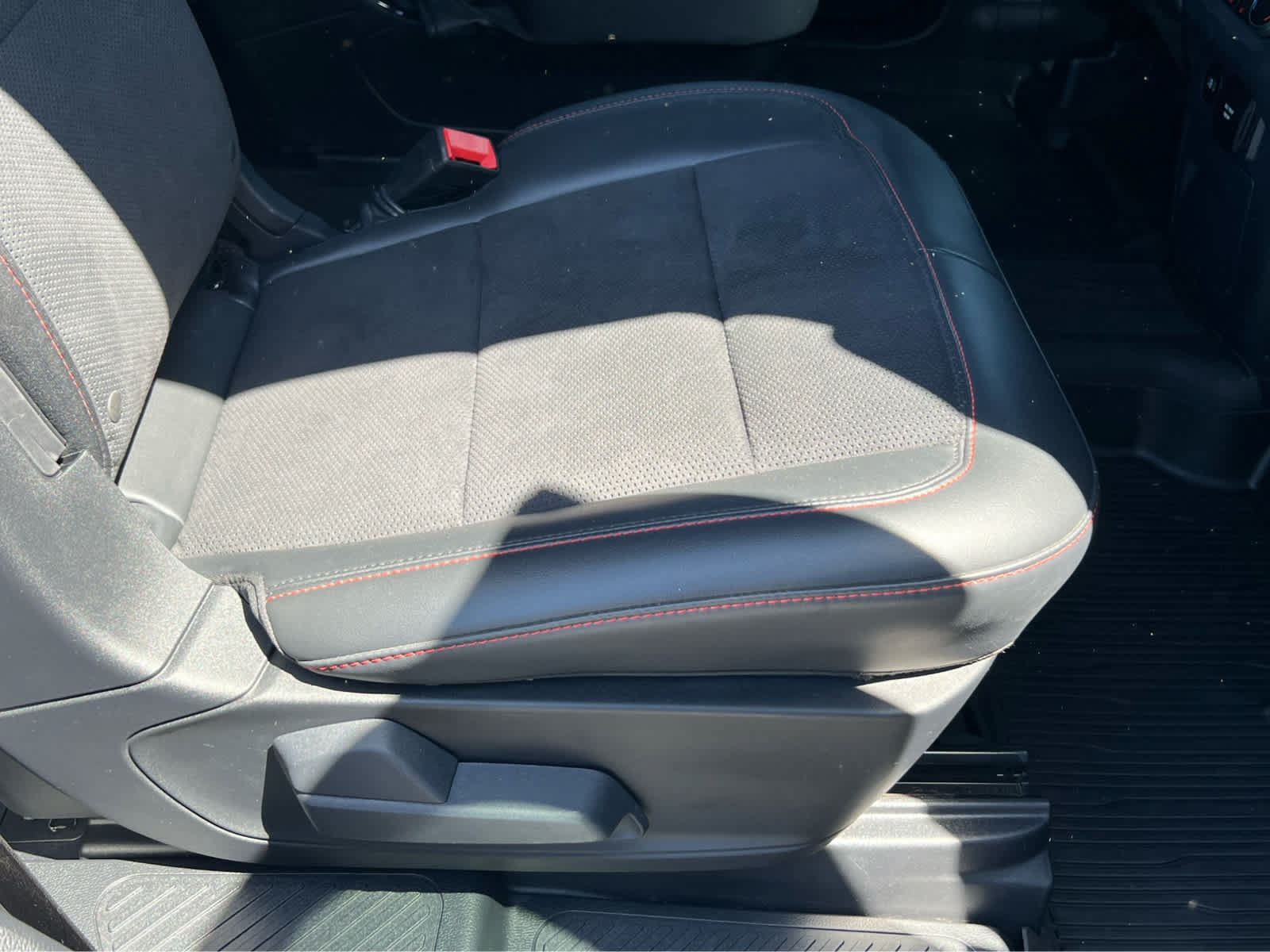 Certified 2025 Ford Explorer ST w/ Sun And Sound Package AWD/4WD image 22