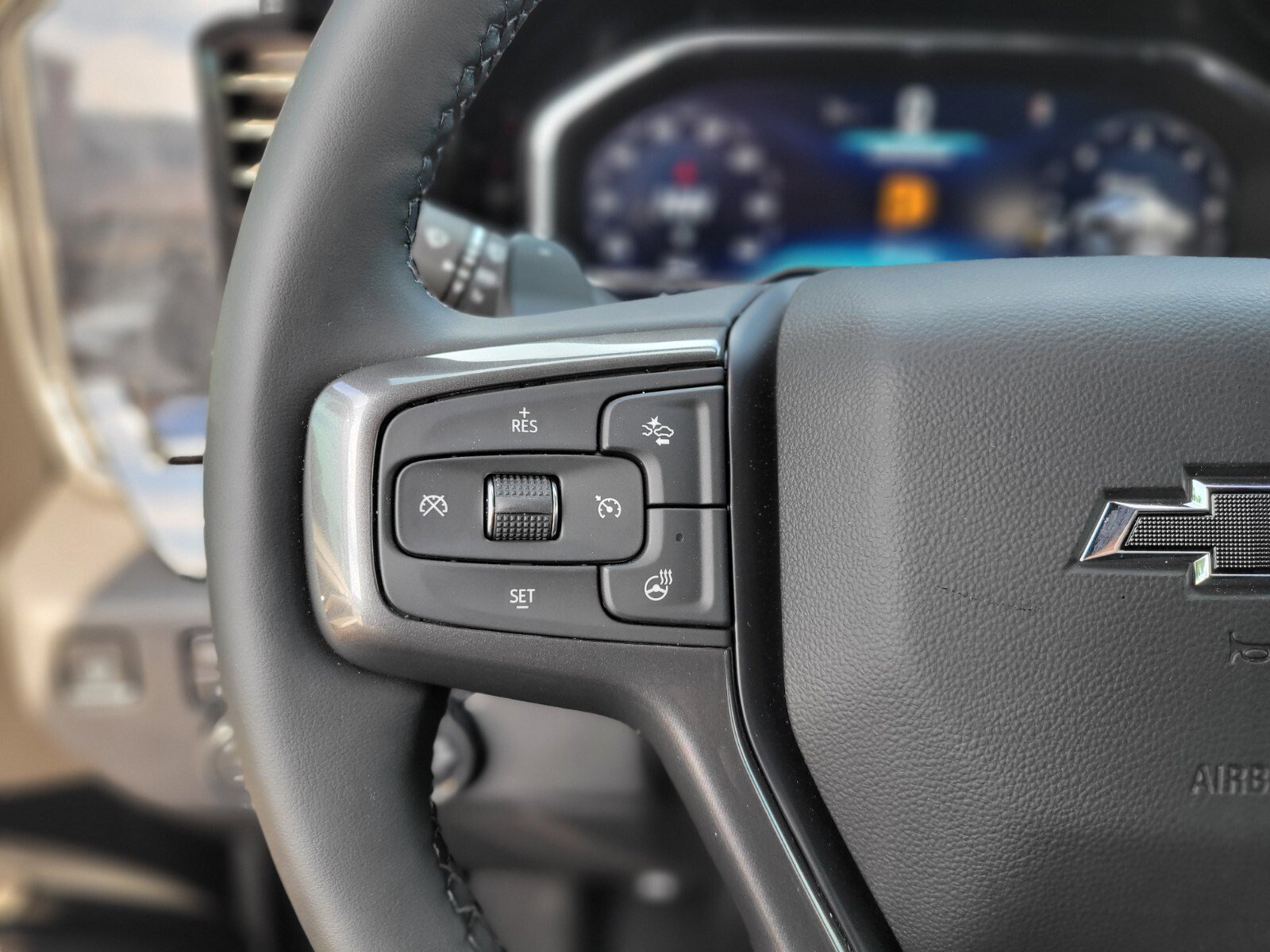 Used 2025 Chevrolet Silverado 1500 ZR2 image 28