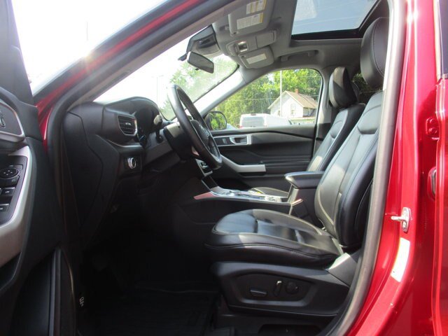 Certified 2021 Ford Explorer XLT w/ Equipment Group 202A AWD/4WD image 25