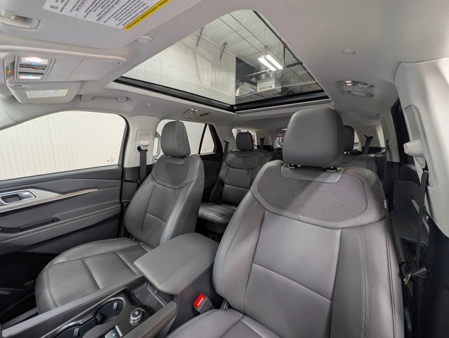 Certified 2026 Ford Explorer Active w/ Active Comfort Package AWD/4WD image 9