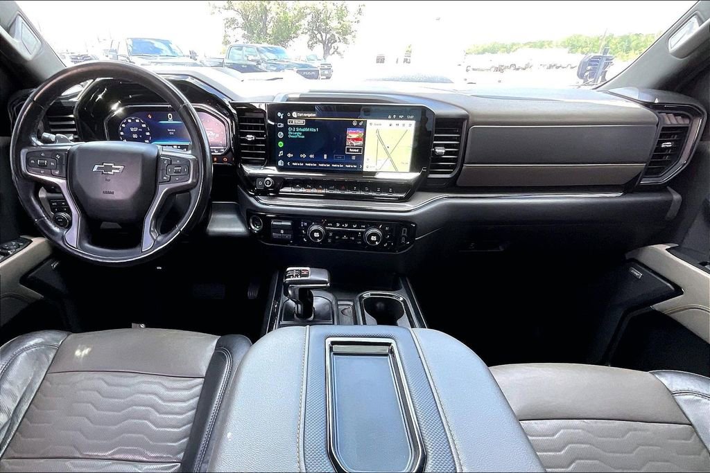 Used 2022 Chevrolet Silverado 1500 ZR2 w/ Technology Package AWD/4WD image 4