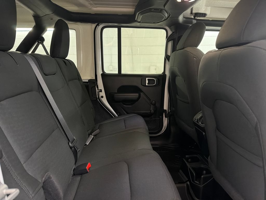 Used 2021 Jeep Wrangler Unlimited Sport AWD/4WD image 29