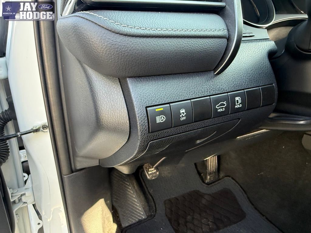 Used 2024 Toyota Camry SE w/ Convenience Package image 36