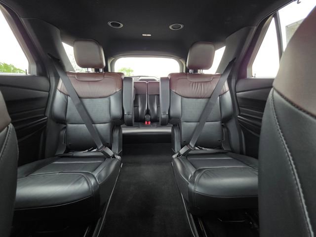 Certified 2023 Ford Explorer Platinum w/ Technology Package AWD/4WD image 35