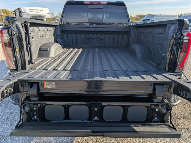 Used 2024 GMC Sierra 2500 AT4 w/ AT4 Premium Plus Package image 28