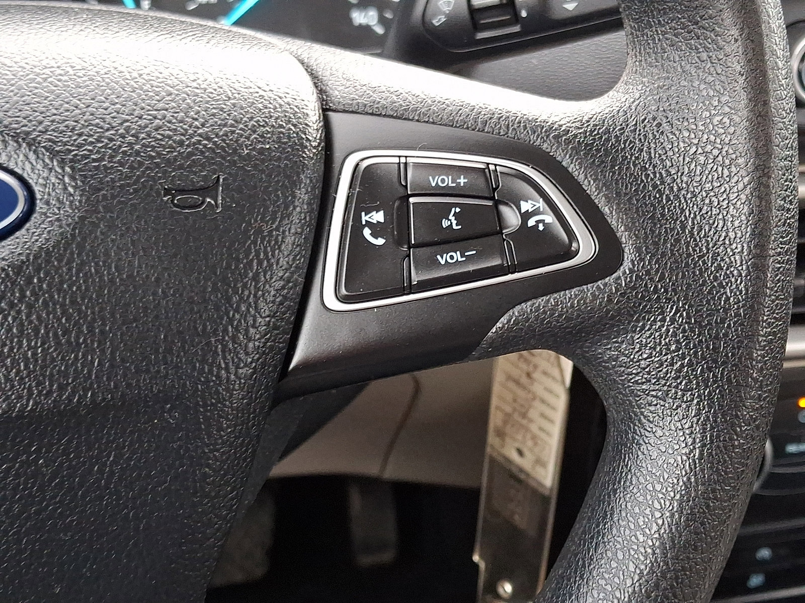 Certified 2018 Ford EcoSport S image 21