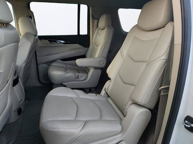 Used 2020 Cadillac Escalade ESV Luxury RWD image 21