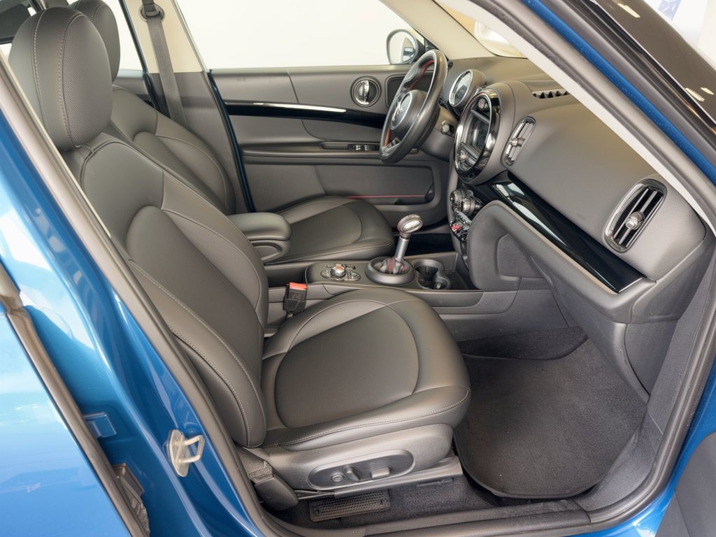 Used 2019 MINI Cooper Countryman S w/ Premium Package FWD image 30