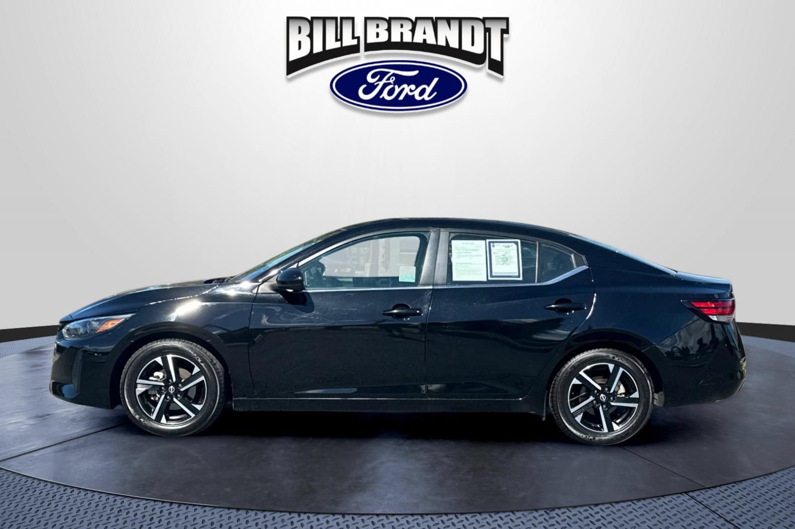 Used 2025 Nissan Sentra SV FWD image 6