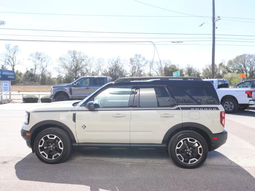 Certified 2024 Ford Bronco Sport Outer Banks w/ Tech Package image 2