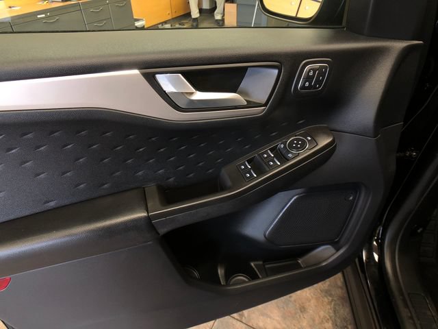 Certified 2020 Ford Escape SEL AWD/4WD image 12