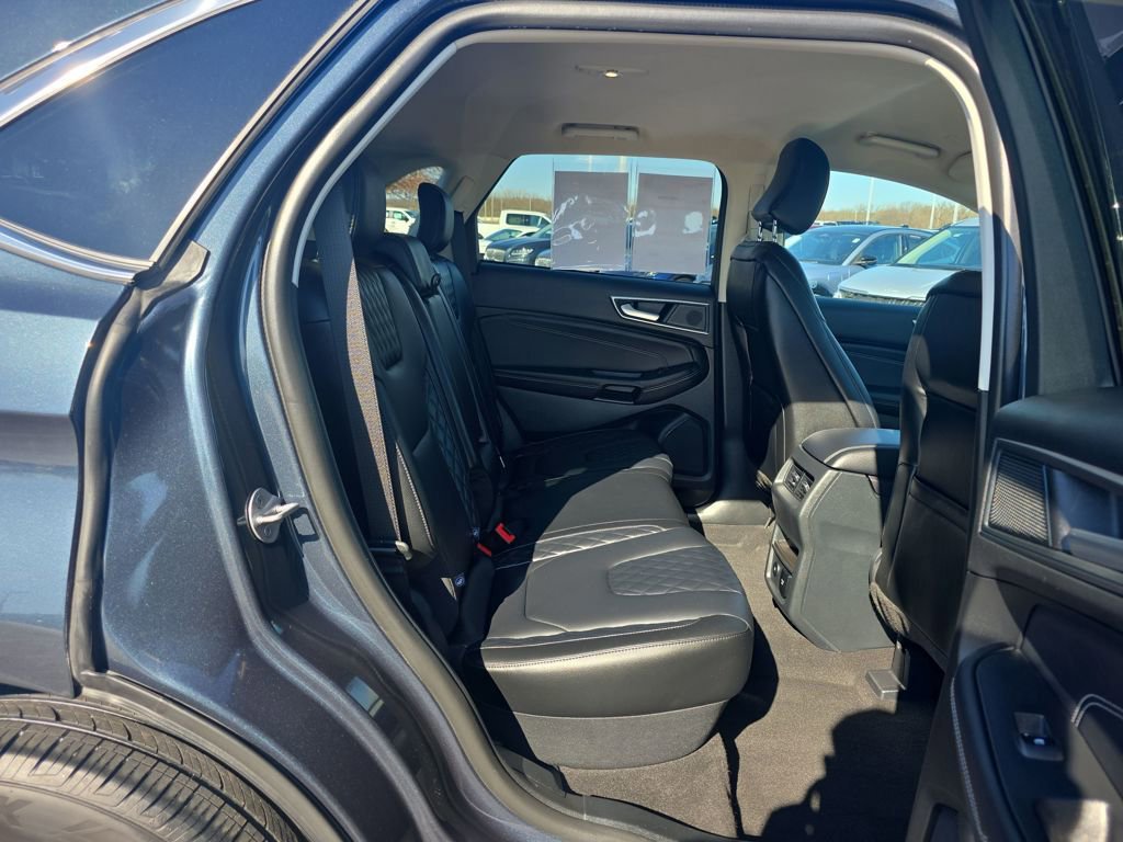 Certified 2024 Ford Edge Titanium image 36