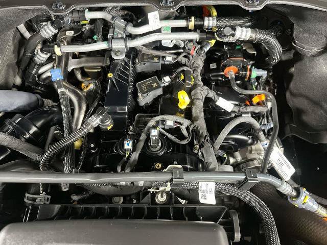 Certified 2024 Ford Explorer XLT w/ Equipment Group 202A RWD image 9