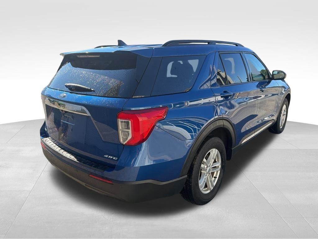 Certified 2022 Ford Explorer XLT image 7