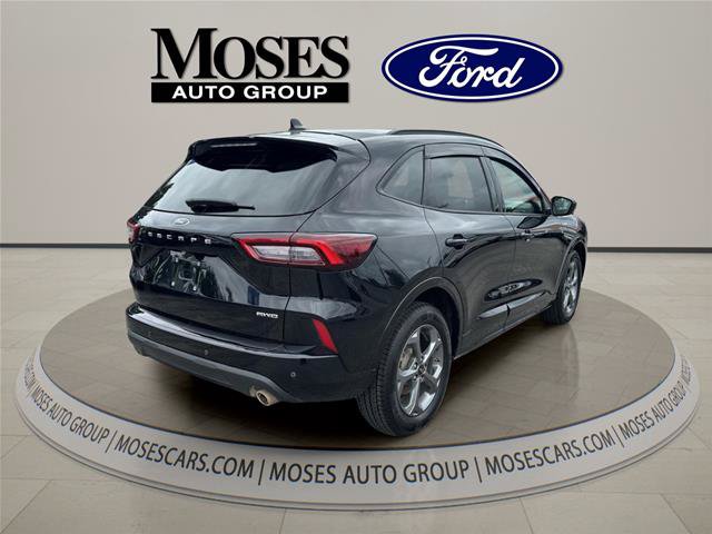 Certified 2023 Ford Escape ST-Line w/ Tech Pack #1 AWD/4WD image 5