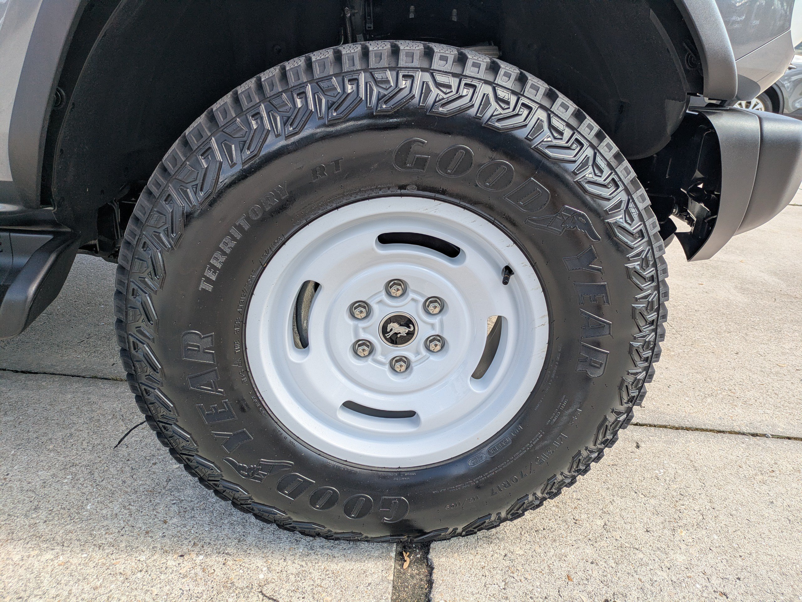 Certified 2026 Ford Bronco Heritage Edition AWD/4WD image 11