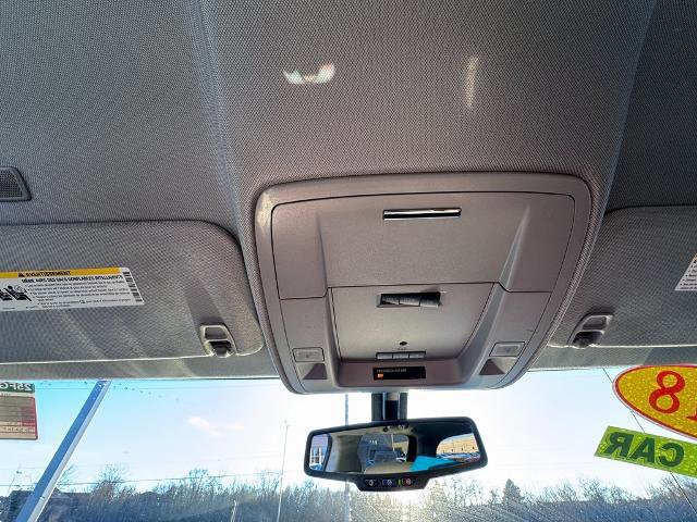 Used 2018 GMC Sierra 1500 SLT w/ Suspension Package, Off-Road image 22