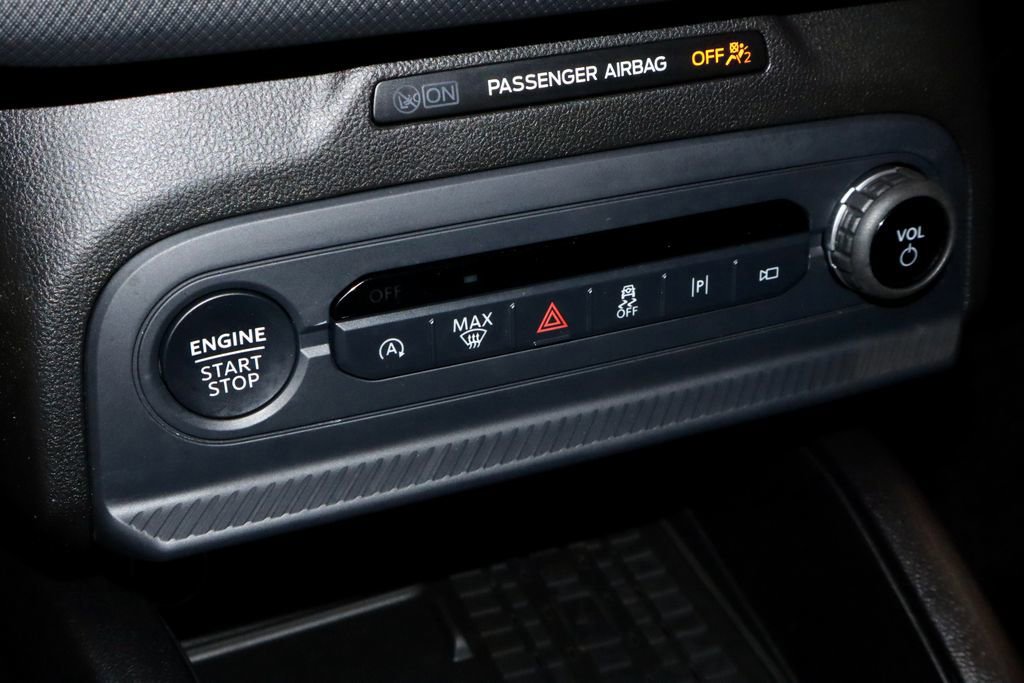 Certified 2025 Ford Bronco Sport Outer Banks w/ Outer Banks Tech Package+ AWD/4WD image 33