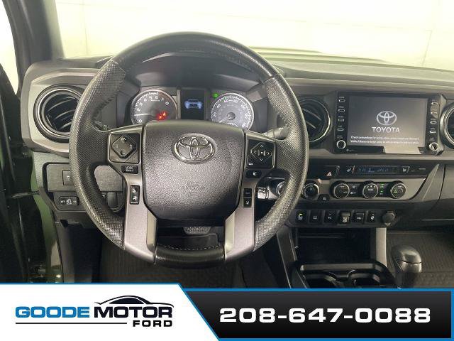 Used 2022 Toyota Tacoma TRD Sport w/ TRD Premium Sport Package AWD/4WD image 13