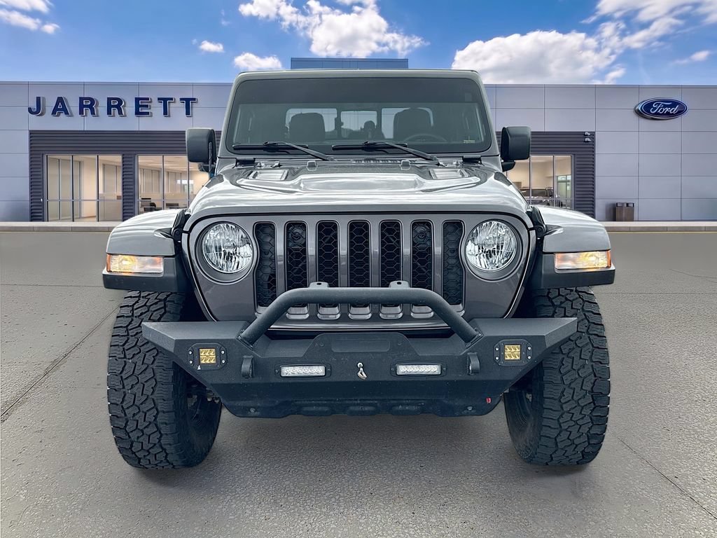 Used 2023 Jeep Gladiator Rubicon w/ Trailer Tow Package AWD/4WD image 2