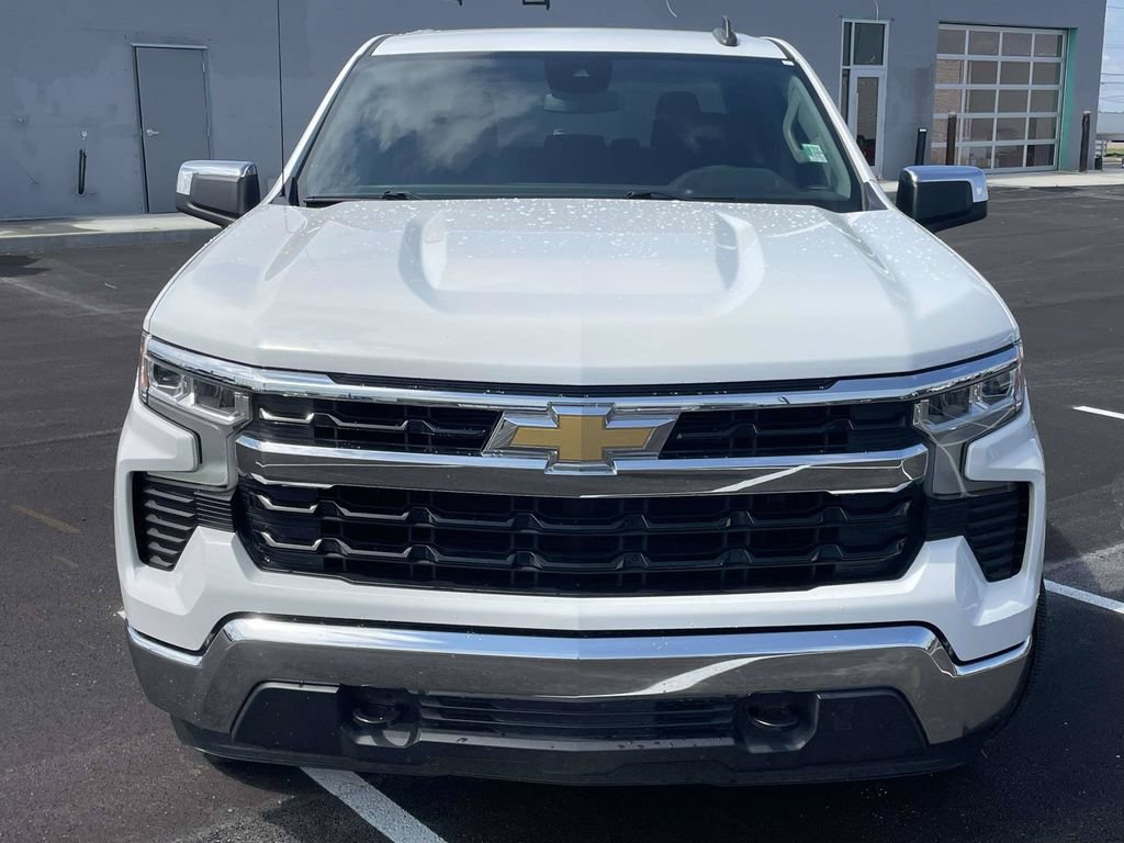 Used 2022 Chevrolet Silverado 1500 LT AWD/4WD image 8