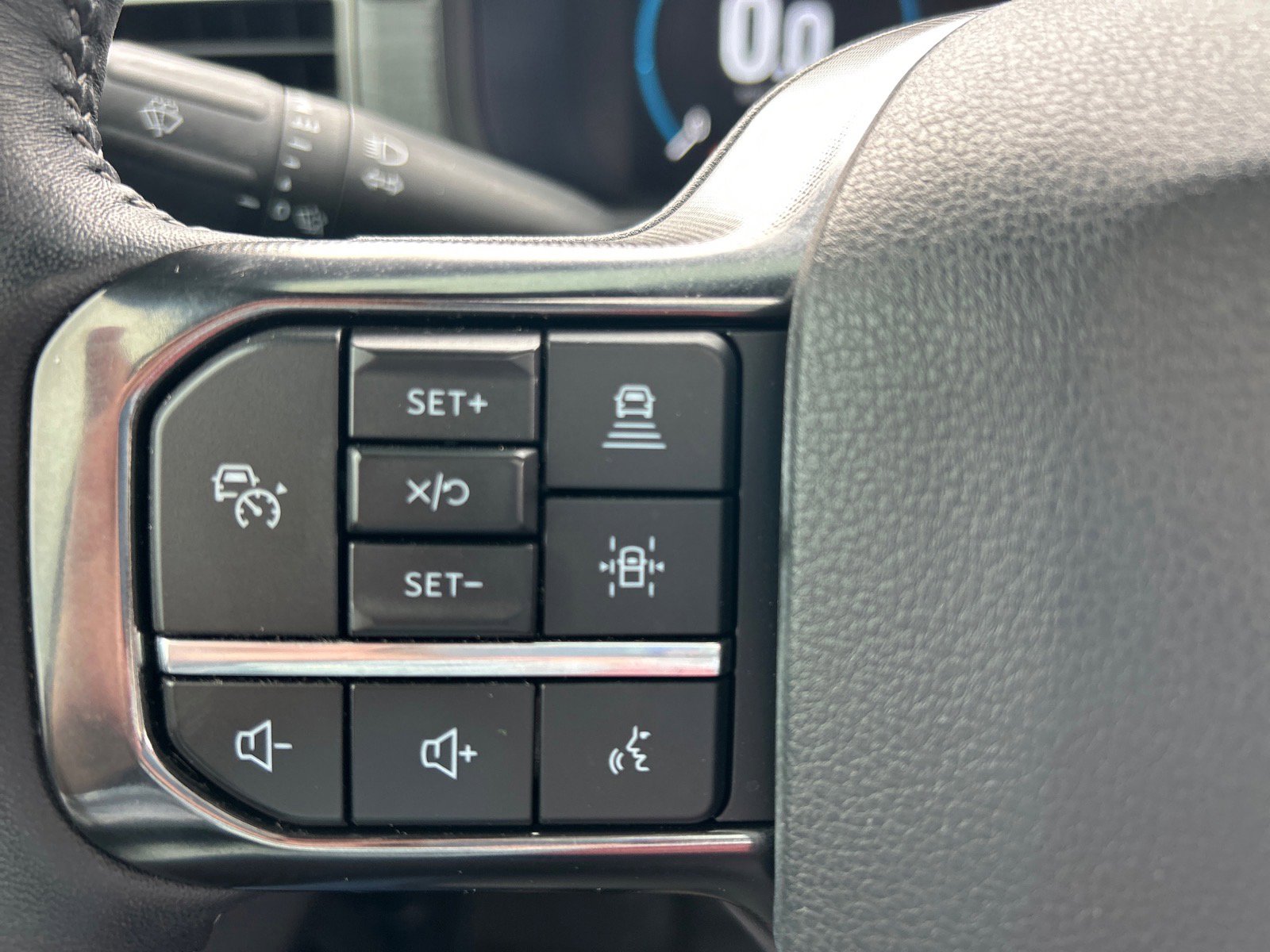 Certified 2022 Ford F150 Platinum w/ Equipment Group 701A High image 24